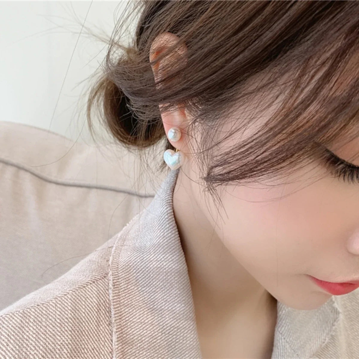 Zenvalora® 1 Pair Of European And American Simple Temperament Lady Love Pearl Cold Wind Earrings